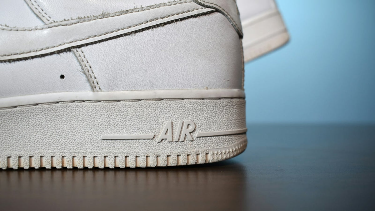 Close-up of the white midsole and Air unit on a Nike Air Force 1