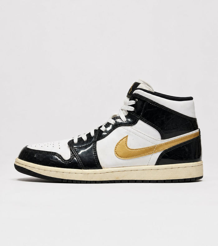 Nike Air Jordan 1 Mid SE Patent, Black / Metallic Gold / White, Premium condition