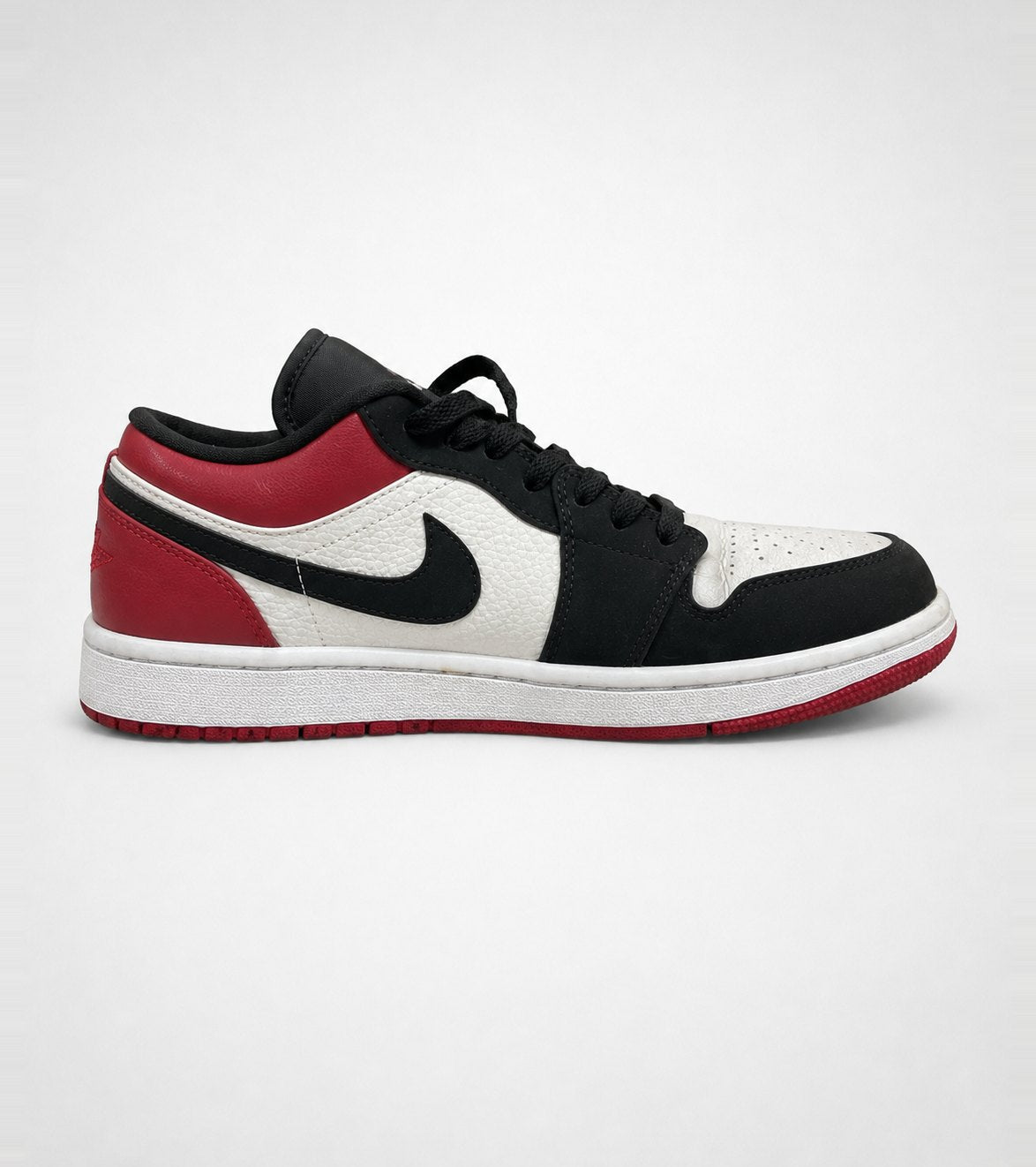 Nike Air Jordan 1 Low Black Toe - EU 42