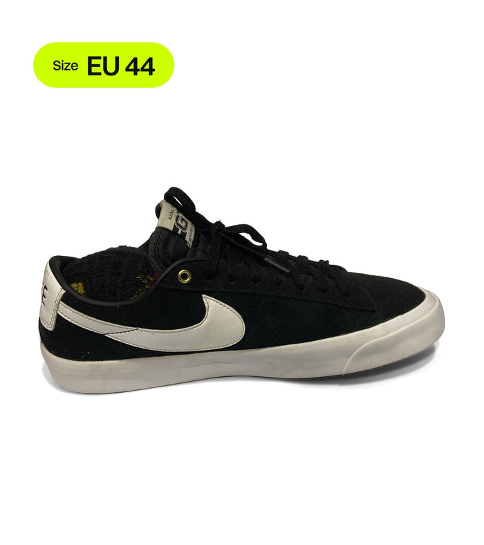 Nike SB Zoom Blazer Low Pro GT, Black / White / Black, Premium condition