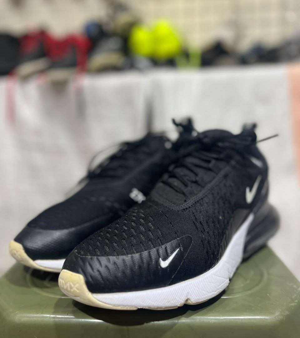 Nike Air Max 270 - EU 42.5